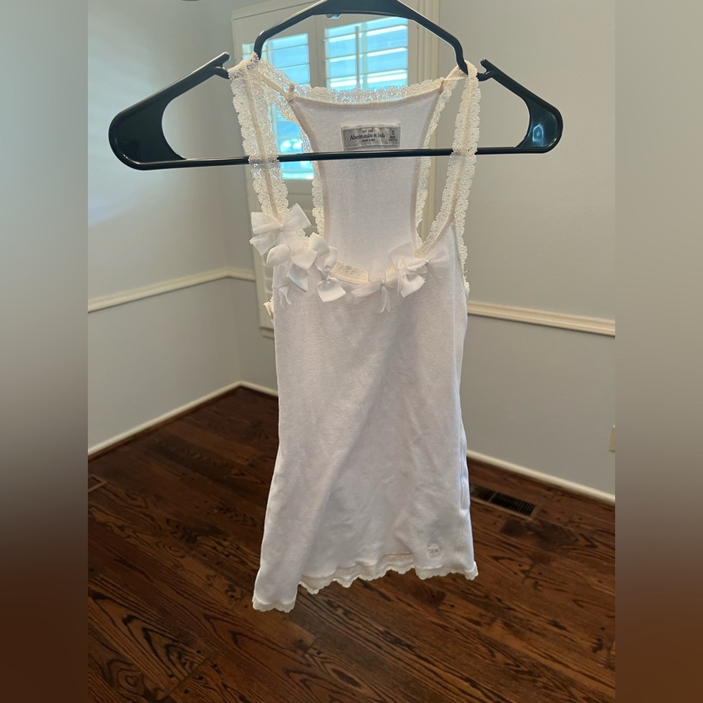 Abercrombie and Fitch, white tank top.  Beautiful detail. Small